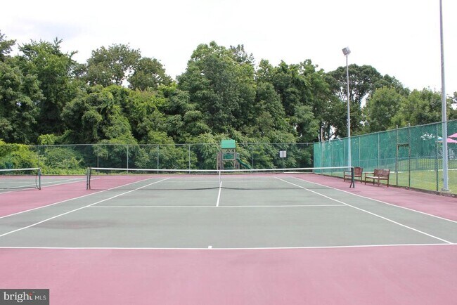 Building Photo - 20930 Valley Forge Cir