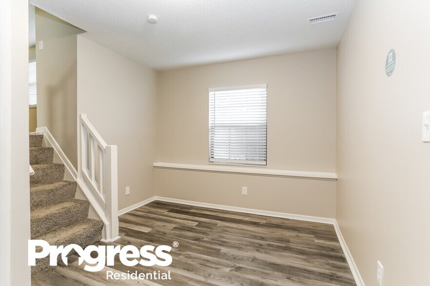 Building Photo - 6980 Candlish Dr