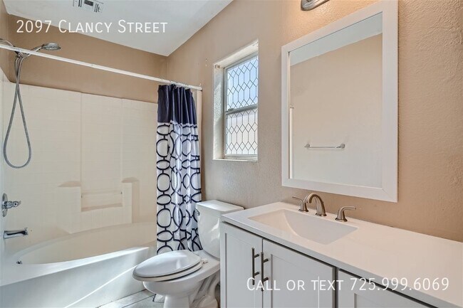 Building Photo - Charming Wexford Village Home: Open Layout...