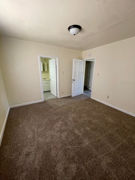 Building Photo - 2032 NW 13th Ave