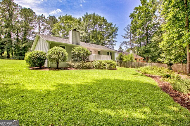Building Photo - 413 Deergrass Trail