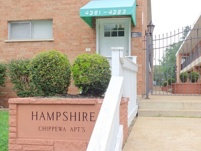 Building Photo - 4407 Chippewa A