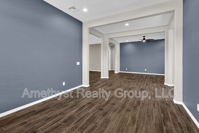 Building Photo - 5116 N 185th Ave
