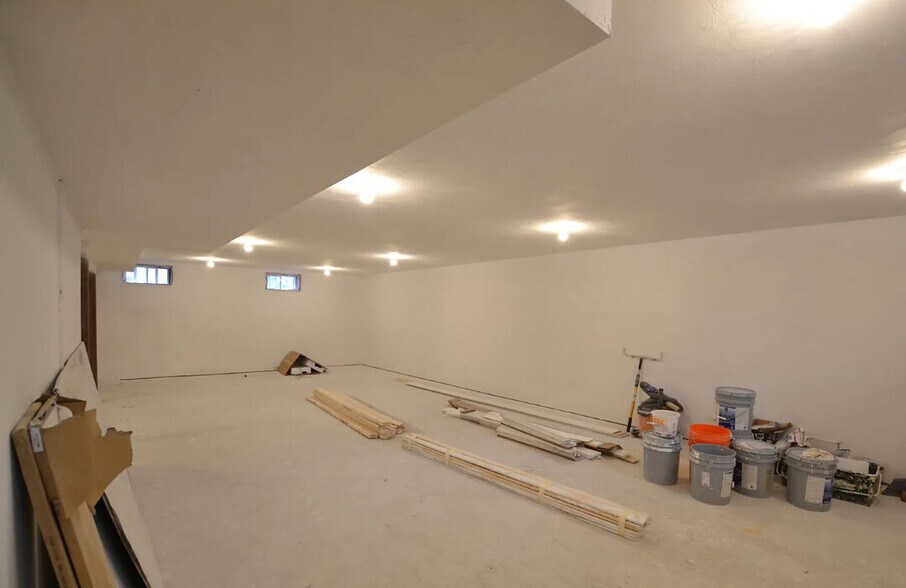 Building Photo - 26 Bothwell Rd