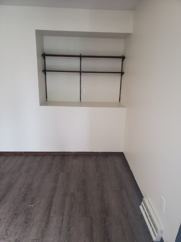 Building Photo - 7512 N Granville Rd