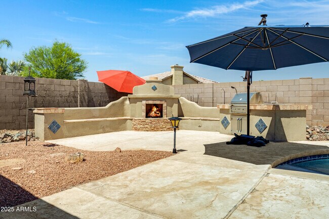 Building Photo - 3062 S Marigold Pl