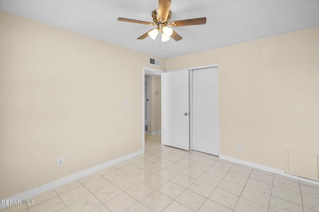 Building Photo - 5640 Van Horn Dr