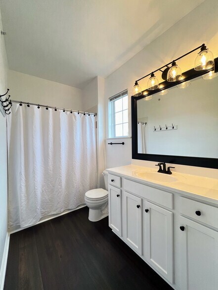 Building Photo - 5130 Brittney Elyse Cir