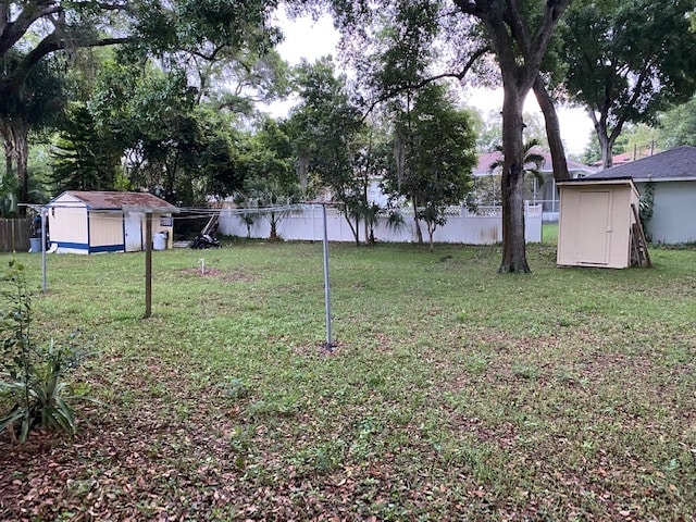 Shared Backyard - 705 Bayou Ave