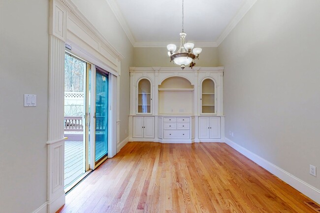 Building Photo - 455 Waban Ave