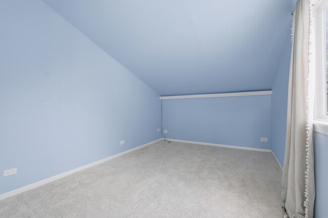 Building Photo - 269 Alpine Dr E