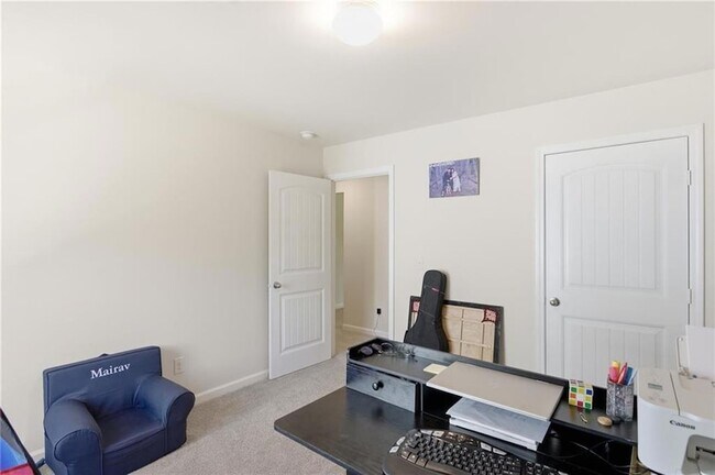 Building Photo - 296 Maple Brook Dr