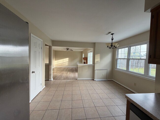 Building Photo - GLENWOOD