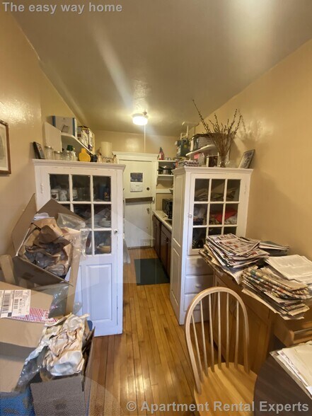 Primary Photo - 28 Quint Ave