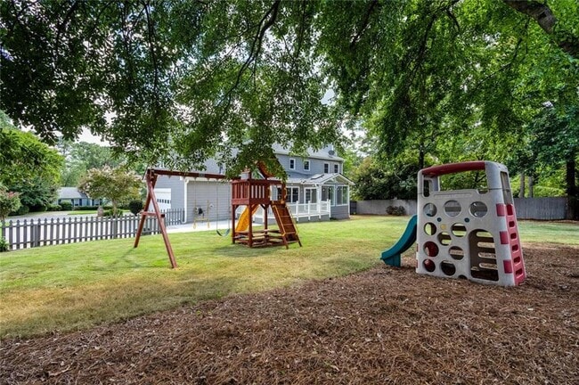 Building Photo - 3281 Mitsy Forest Way NE