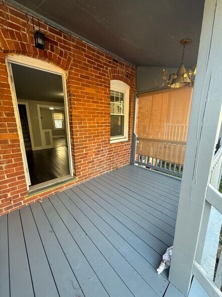 Building Photo - 395 Hephzibah Hill Rd