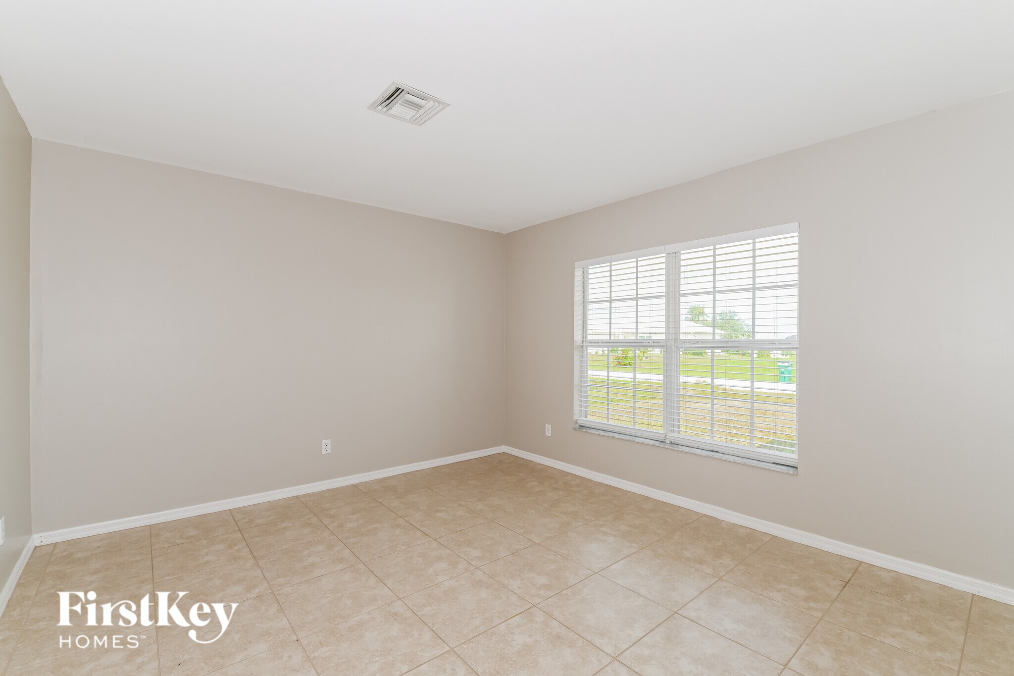 Building Photo - 2218 NW 1st St