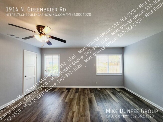Building Photo - 1914 N Greenbrier Rd