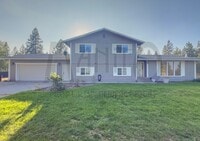 Building Photo - Spacious Nine Mile Home On Acreage