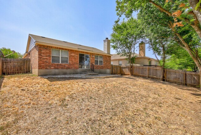 Building Photo - 14904 Antique Finish Dr