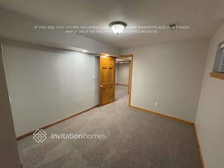 Building Photo - 11333 E Warren Ave