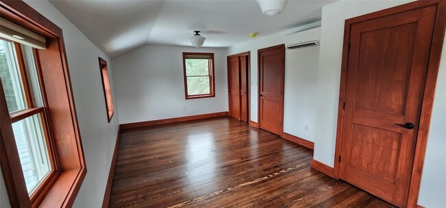 Building Photo - 31 McCormick Rd