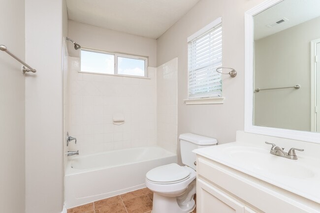 Building Photo - 2603 Cypress Island Dr