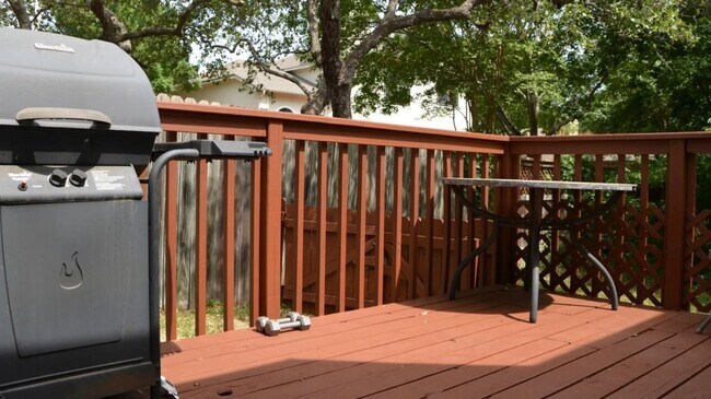 Building Photo - 11580 Cedarcliffe Dr