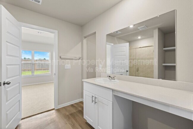 Building Photo - 166 Sterling River Ln