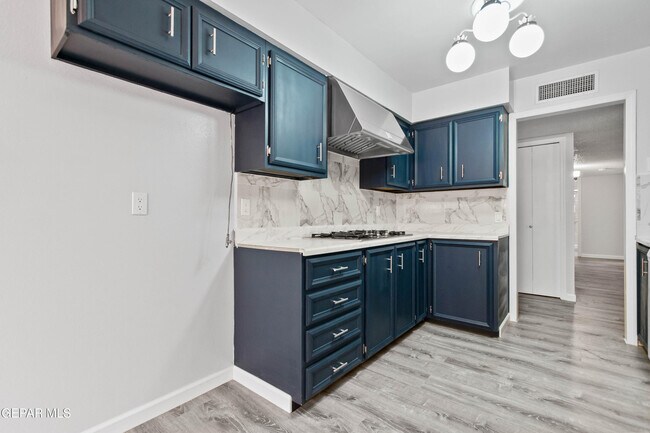 Building Photo - 200 S Maryland St