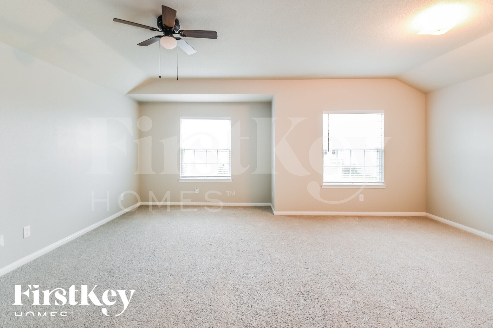 Building Photo - 5931 Golden Cove Rd