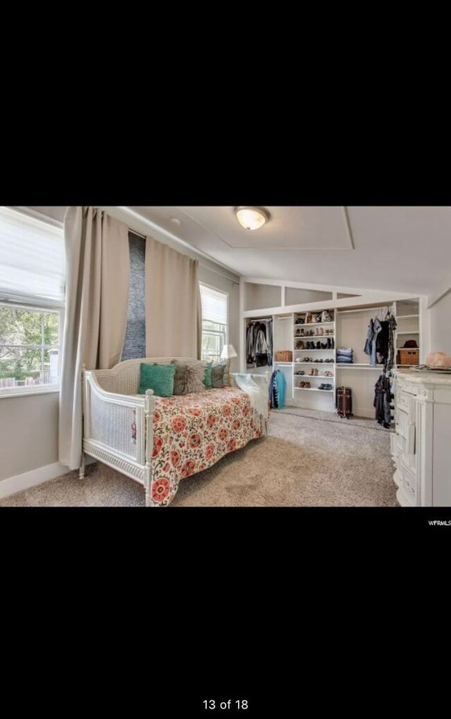 Building Photo - ***COMING SOON*** Beautifully Updated Two-Story Home with Detached 2-Car Garage!