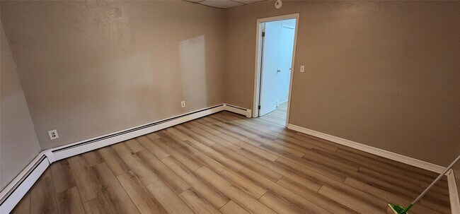 Building Photo - 169 Jersey Ave