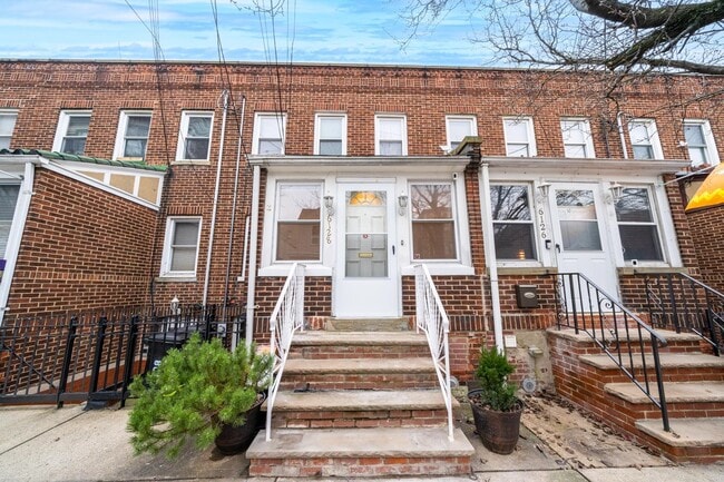 Building Photo - 6128 Madison St