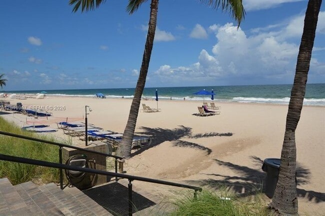 Building Photo - 3800 Galt Ocean Dr