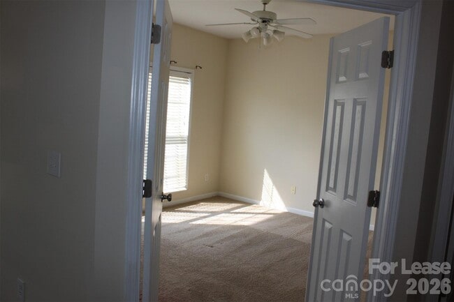 Building Photo - 9651 Laurie Ave NW