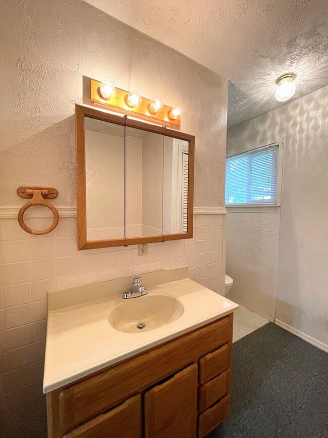 Building Photo - 3 Bed 2 Bath Home in Arlington