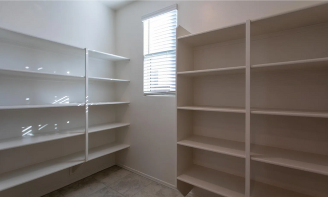 Building Photo - Beautiful 4 bedroom 2.5 bath home