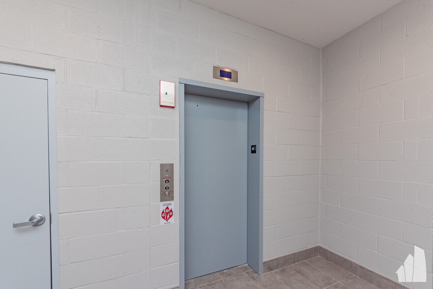 Building Photo - 6350 N Glenwood Ave