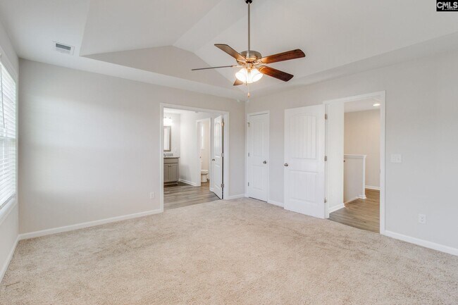 Building Photo - 246 Honey Hill Way