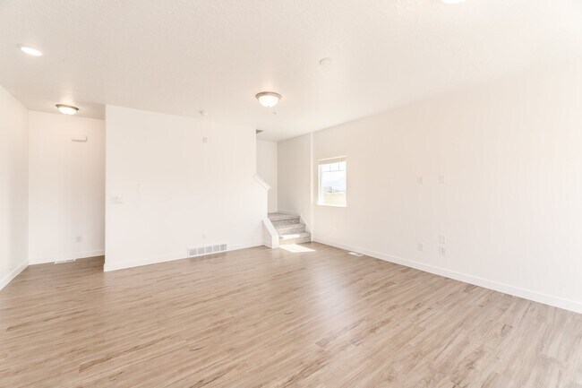 Building Photo - 4198 W Gooseneck Ct