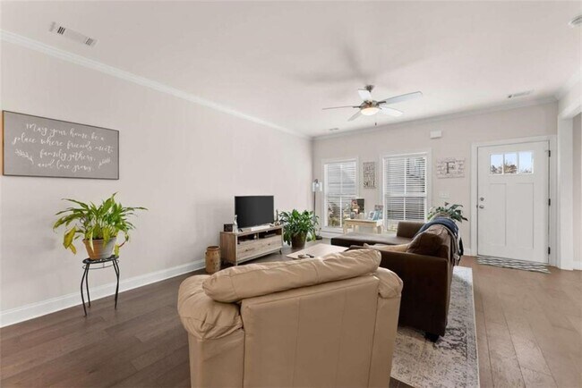 Building Photo - 108 Indigo Cir
