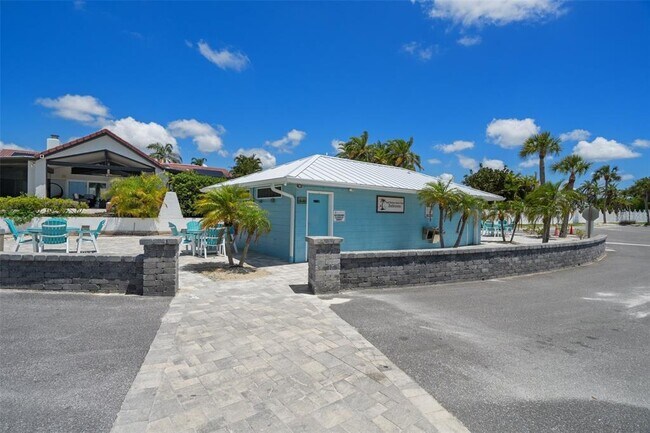 Building Photo - 4516 Seagull Dr