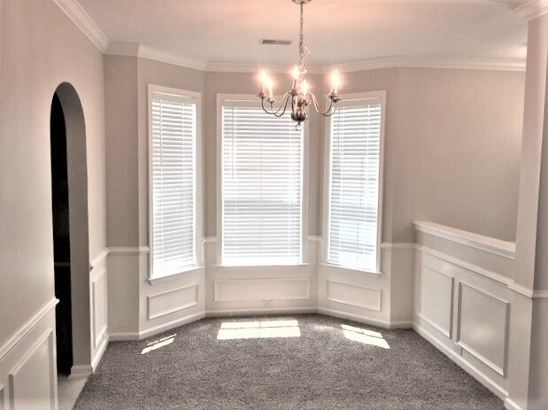 Building Photo - 14 Bushwood Dr