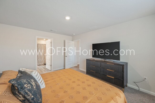 Building Photo - CRESTVIEW 4BED/2BATH - AVAILABLE JUNE 1ST!