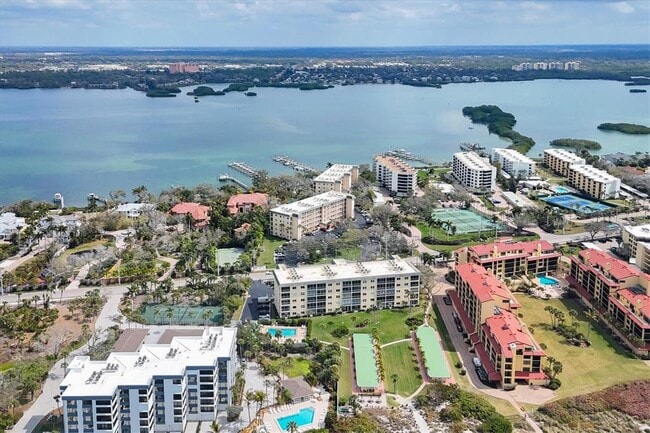 Building Photo - 8625 Midnight Pass Rd