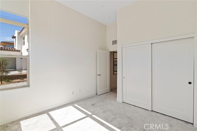 Building Photo - 74356 Nichols Dr