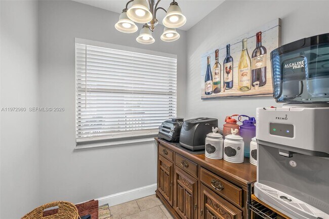 Building Photo - 3014 SW 21st Terrace