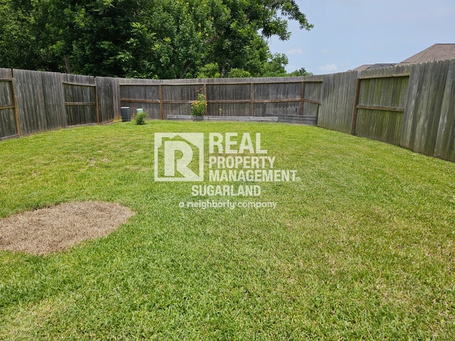 Building Photo - Move-In Ready Home in Sienna with Resort Amenities