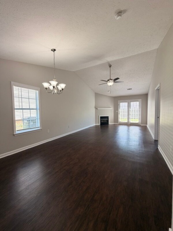 Building Photo - 112 Barrington Dr